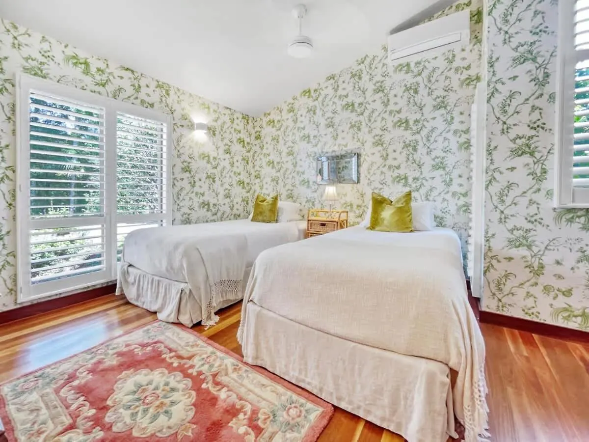 BooroobinLuxurious Mountain Retreat Near Maleny别墅