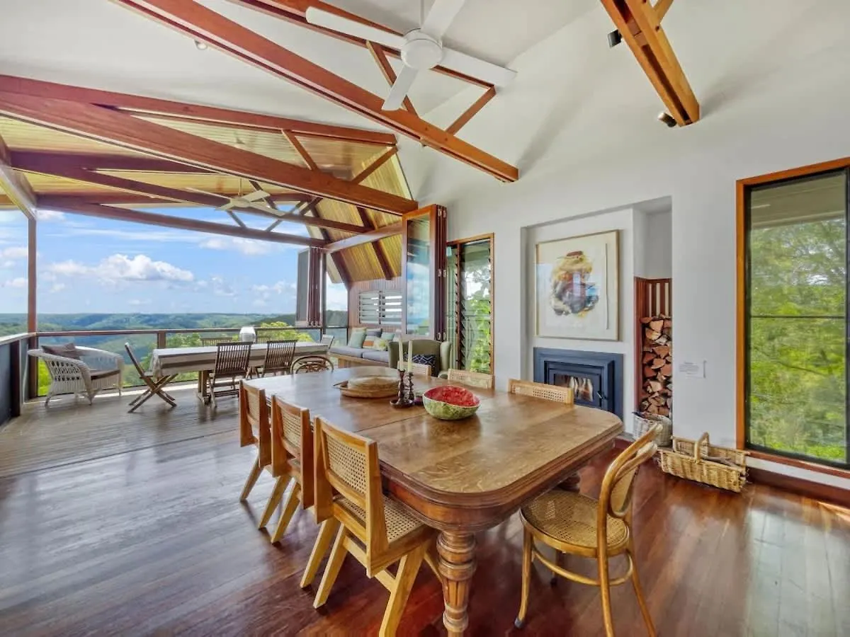 度假居 BooroobinLuxurious Mountain Retreat Near Maleny别墅